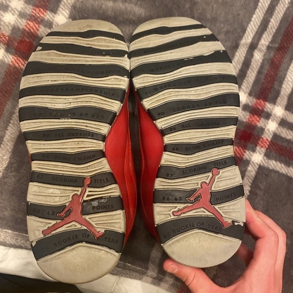 Mens size 12 Jordan’s - Picture 2 of 3